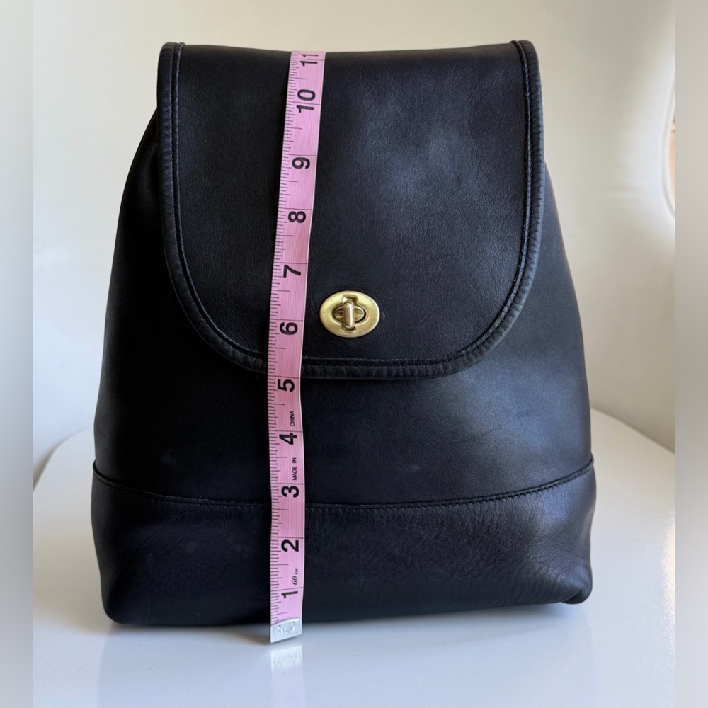 Vintage 90's Coach Black Leather Daypack 9791 Vtg Turnlock Backpack - Picture 13 of 16